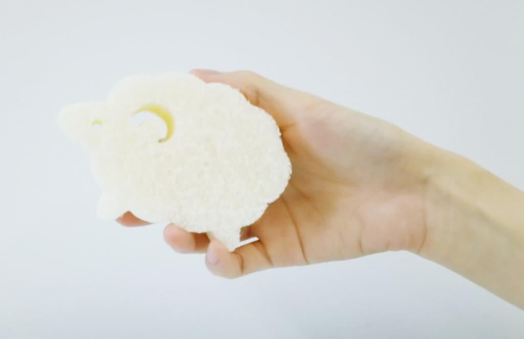 Ohe Kitchen Sponge White Sheep Length X Width 11 X Height Cm Cf Fluffy and Gentle Wash Sheepy Sponge Approx. 7.3 3.5