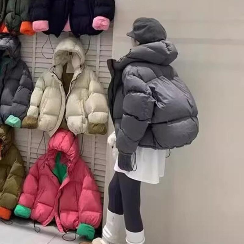 

Dongdaemun contrasting color bread down jacket women s 2025 winter new fashion trend hooded small man thickened coat M сірий колір