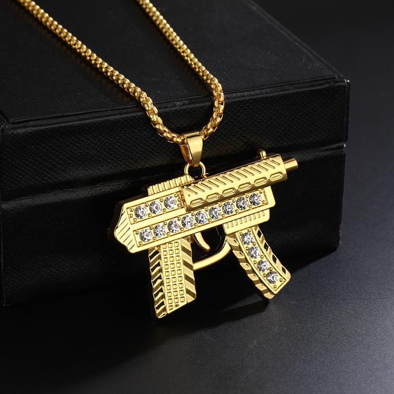 Hip-Hopowy naszyjnik z wisiorkiem w kształcie pistoletu maszynowego ze stopu: Wszechstronna biżuteria z diamentami dla mężczyzn i kobiet