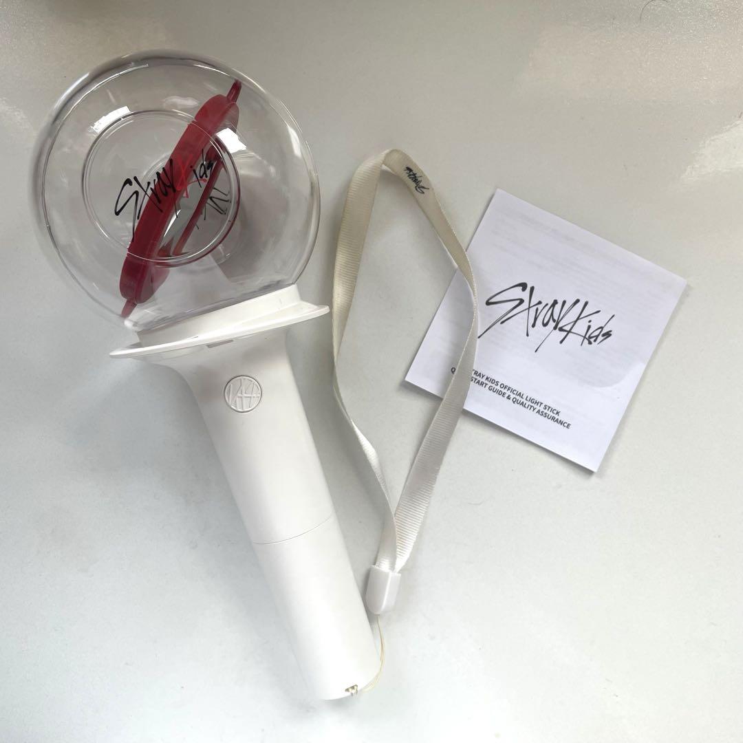 

[Б/У] Stray Kids Sukize Лайтстик Версия 1