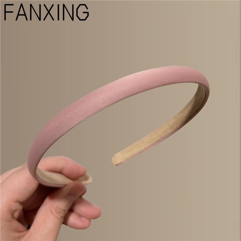 Retro Französisches Damen-Sommer-Haarband: Minimalistischer Stil, Hoher Schädel, Dünne Kante, Gesichtsumspielendes Temperament - Inspiriert von Zhang Ruonan