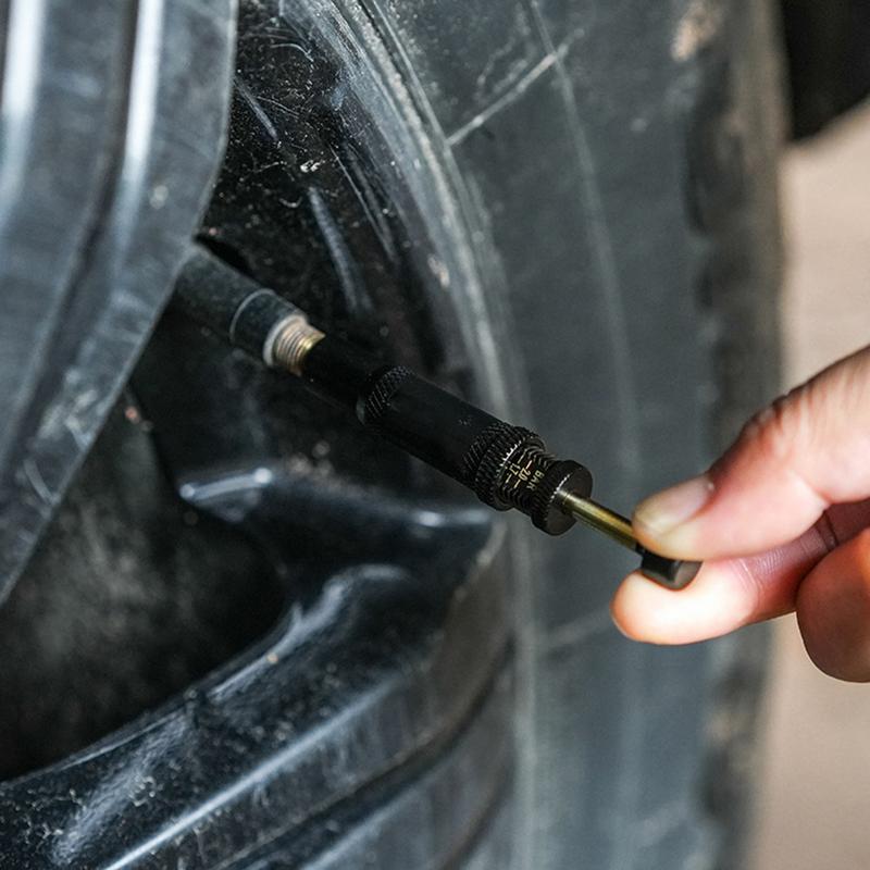 4 Stück Offroad-Reifenluftdruckminderer Ventil-Kit Auto-Stopp-Reifenluftdruckminderer 10-30 PSI Aufschraubbares Reifenluftablasswerkzeug für Auto Reifenfüller Werkzeug