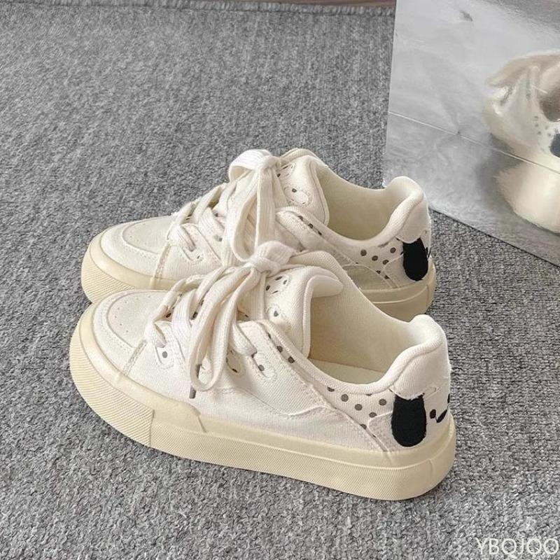 Dog board shoes for women's spring summer new round toe cute white shoes solid color thick soled lace up simple sports shoes