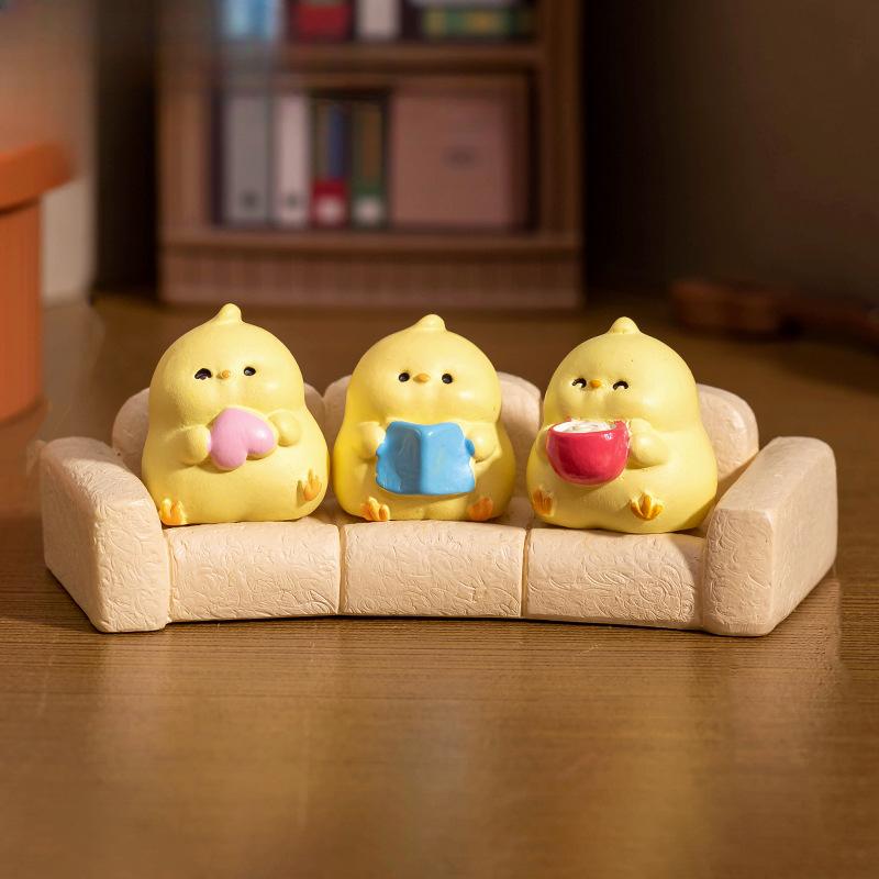 Micro Landscape Cute Casual Happy Chicken DIY Baby House Decoration Accessories Gardening Table Top Car Decoration