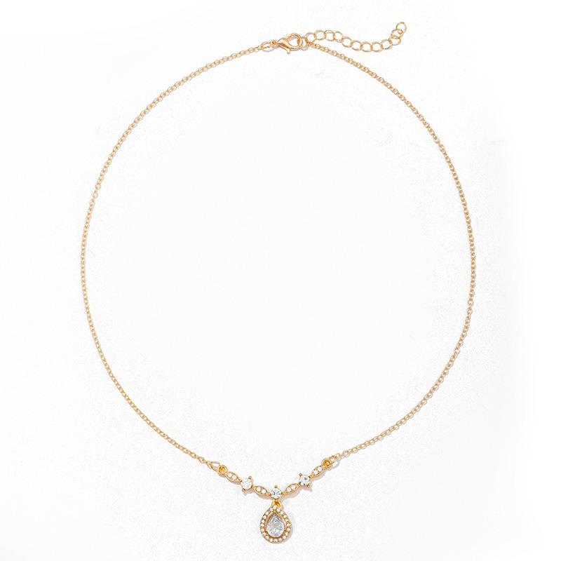 Accessories: Personality, diamond-encrusted O-chain pendant, niche versatility, water drop necklace for women