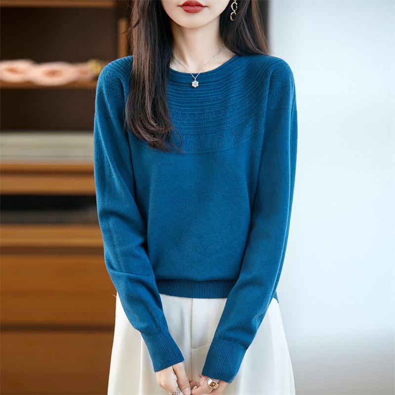 The New Autumn and Winter Style of Rolled-up Round-neck Loose-fitting Pullover Knitted Sweater with Long Sleeves Can Be Worn As A Base Layer