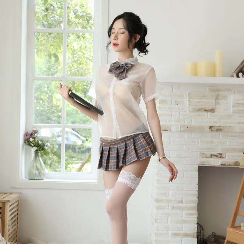 Sexy lingerie, ultra-alluring nightclub uniform, seductive and passionate plaid mini-skirt, teasing for small-breasted women