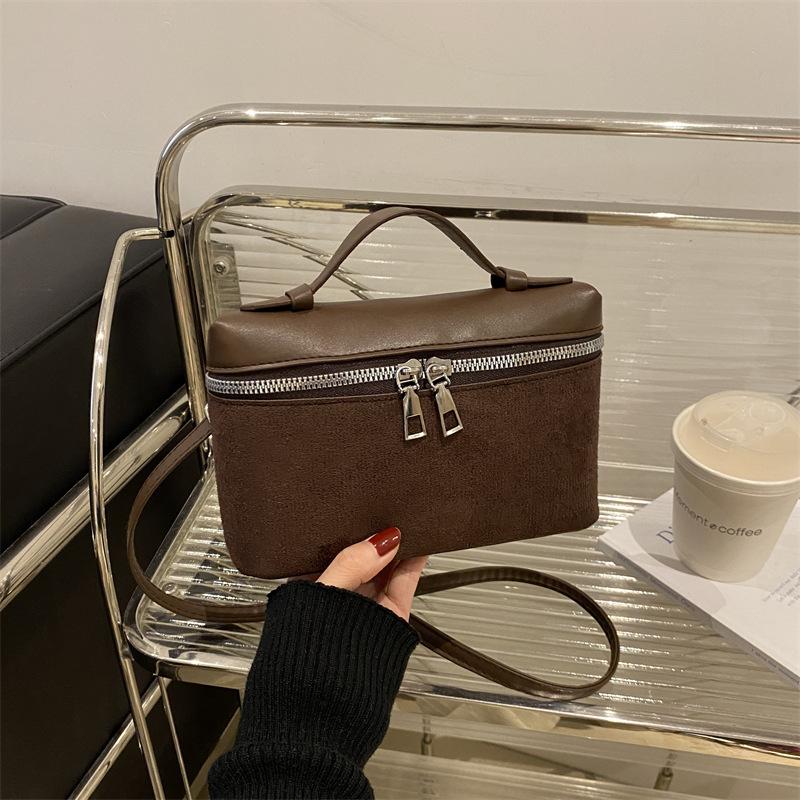 Retro High-Value Matte Casual Underarm Bucket Bag Women'S Bag Niche Fashion Shoulder Messenger Bag Tide