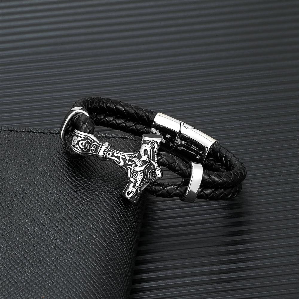 Braccialetto in Pelle con Martello di Thor Vichingo Vintage Uomo Rune Nordiche Mjolnir Braccialetto Punk Amuleti Fatti a Mano Gioielli Scandinavi Regalo