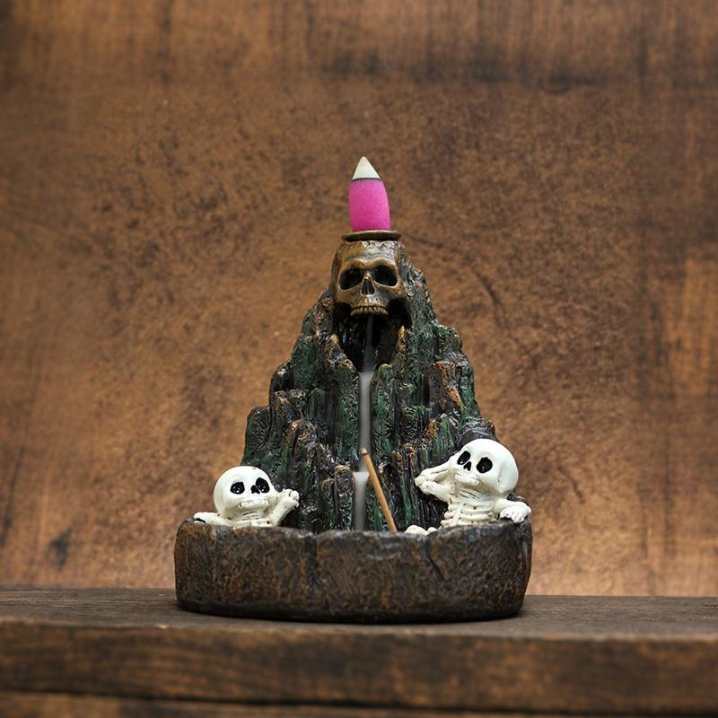 Skeleton Rockery Reflow Incense Decoration, Ghost Festival Home Living Room Bedroom Incense Decoration Resin Handicrafts