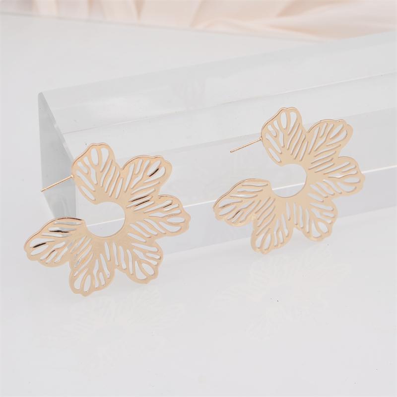 Nuova Tendenza Orecchini Pendenti da Donna a Fiore Vuoto Bohemien Floreale Esagerati Decorazione per Orecchie da Festa Elemento Vegetale