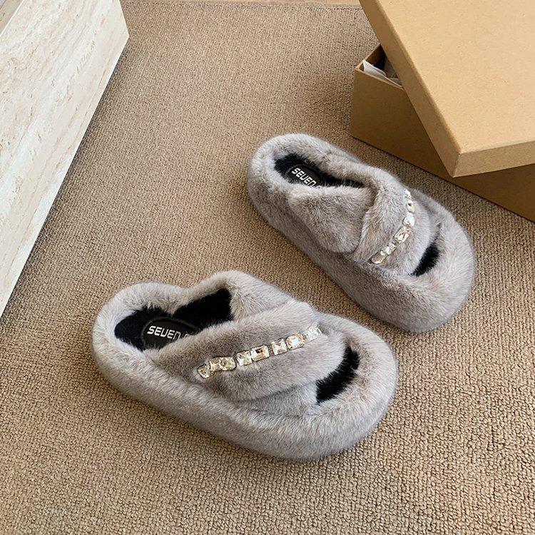 Internet Celebrity Drill Cross Fluffy Slippers Women Wear 2025 Autumn New Versatile Thick Bottom Plush Cotton Slippers Women Trend