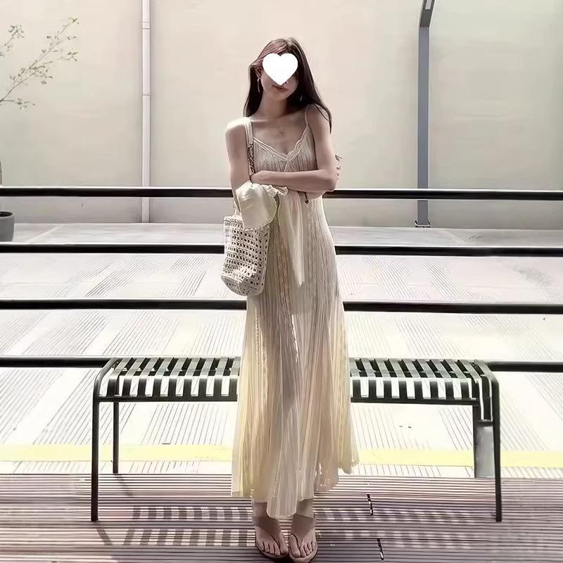 French Romantic High-End Slimming Summer Camisole Dress for Women - Elegant Body-Shaping Temperament Design Long Dress