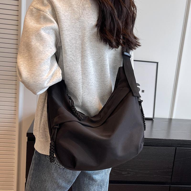 Women's Bag Spring and Autumn New Campus Sports Style Versatile Commuter Shoulder Messenger Bag Oxford Cloth Dumpling Bag