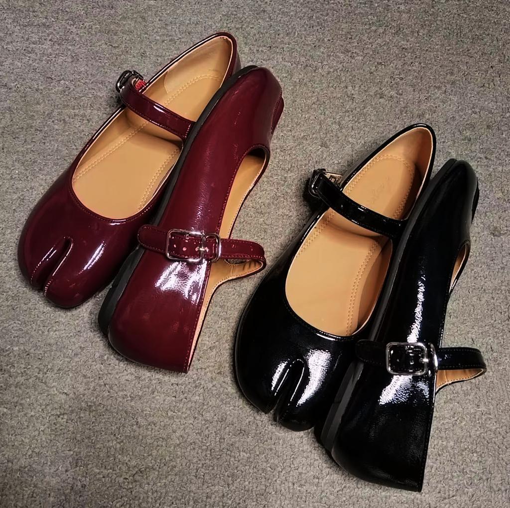 IPPEUM Burgunderrote Tabi-Schuhe Damen Mary Janes Schuhe 2025 Neue Ballerinas Zehenschuhe