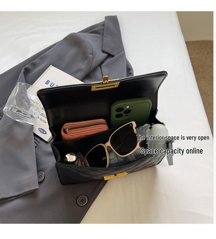 2025 Winter Women's Argyle Chain Versatile Crossbody Bag - Fashionable Small Square Shoulder Bag, Light Luxury