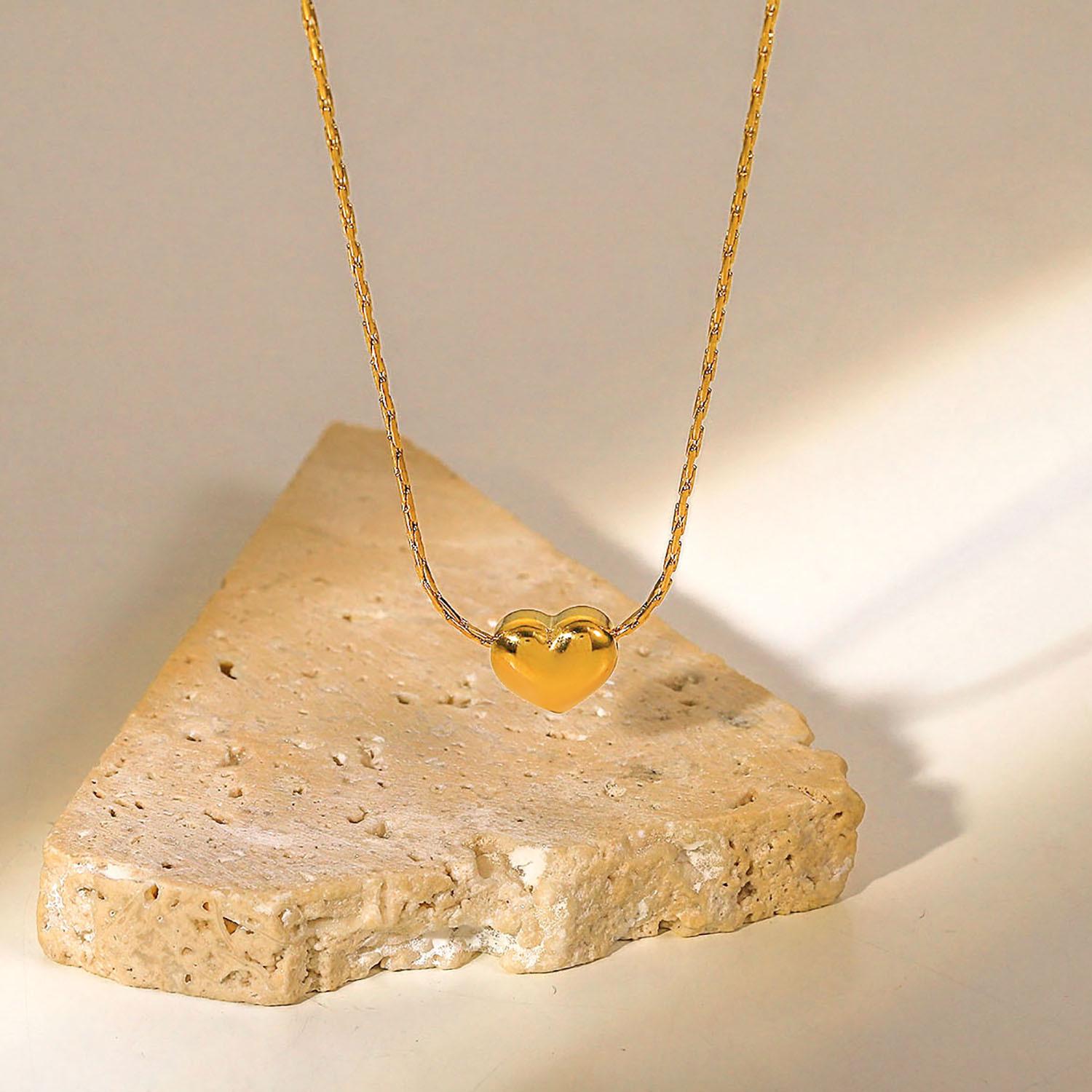 

18K Gold Vacuum-Plated Heart Pendant Stainless Steel Necklace