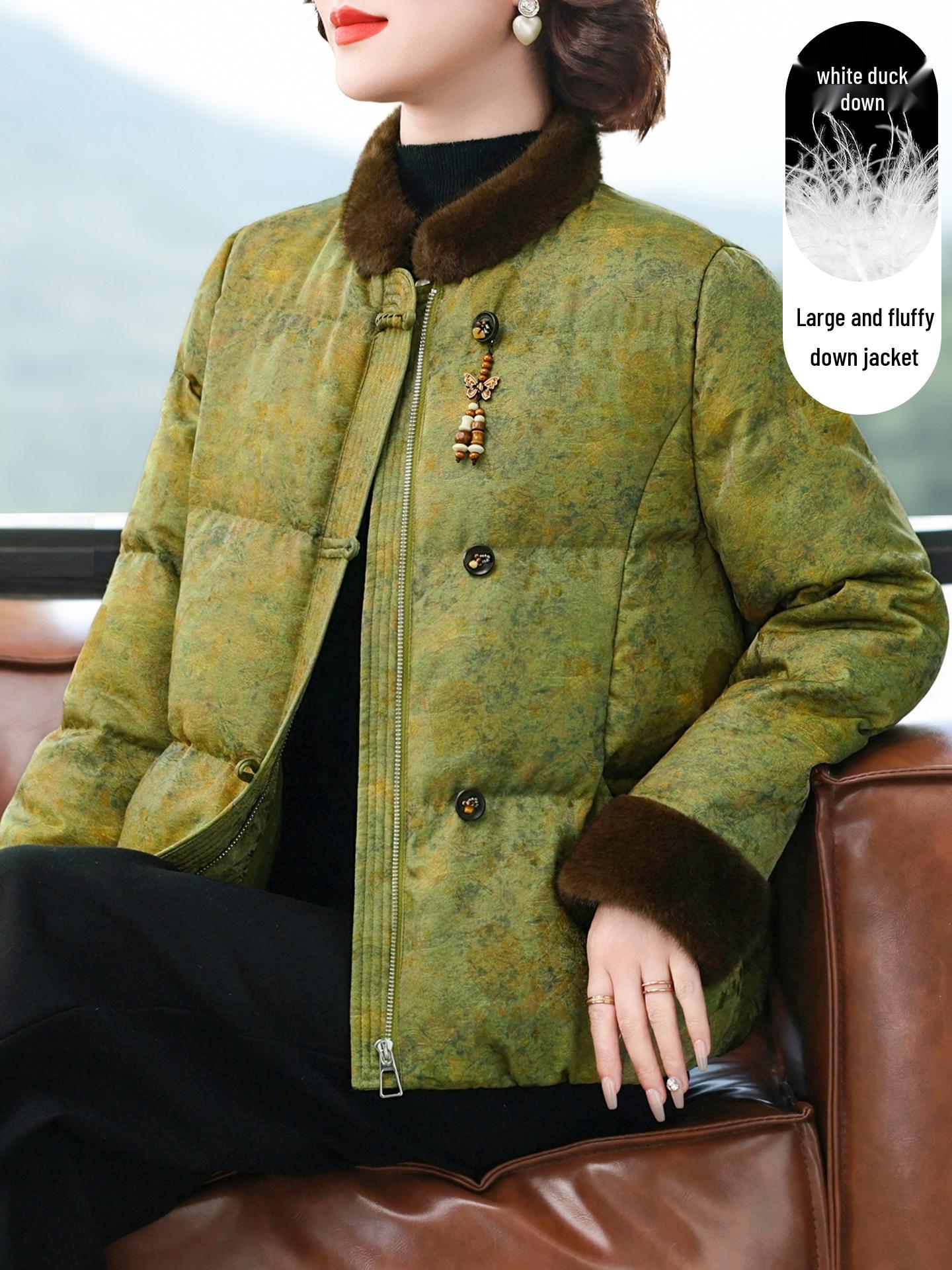 

Зимняя пуховая куртка Luomeng 2025 для мам: Новый Китайский Стиль, Теплый Однотонный Воротник-стойка для Женщин Среднего и Пожилого Возраста XL for 110-125 jin