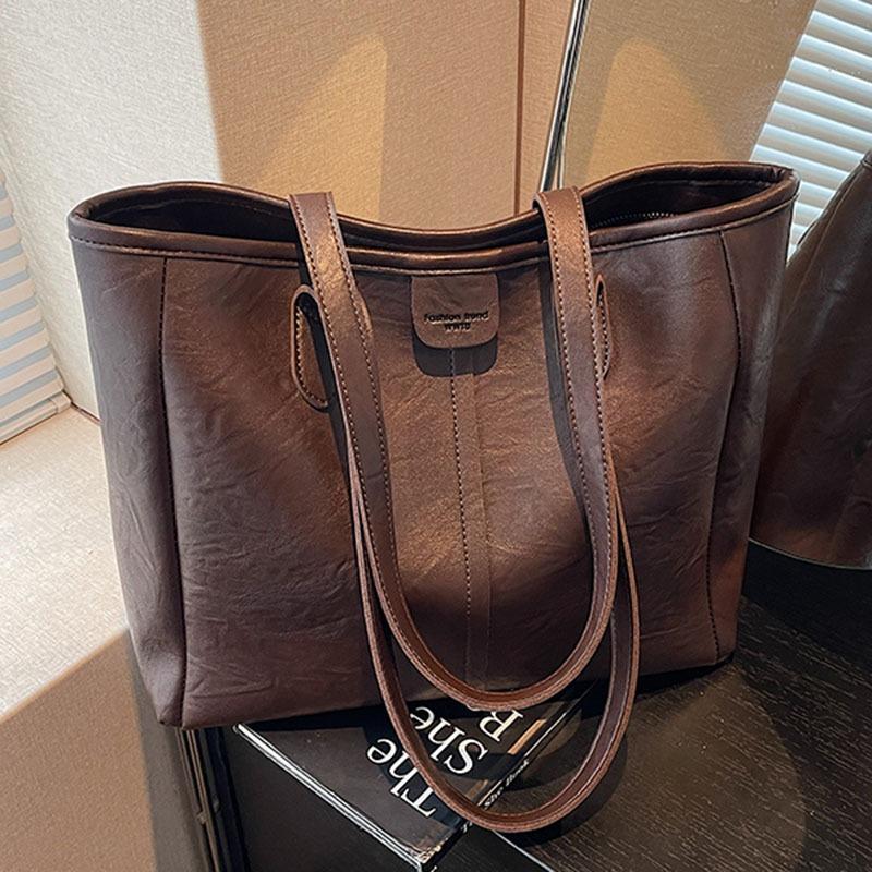 Popular bags women's large-capacity new autumn and winter versatile simple retro shoulder bag commuter tote bag