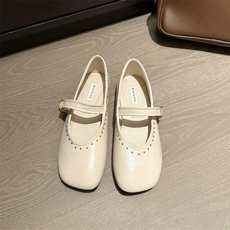 

Металлические заклепки, лаконичные туфли на плоской подошве, черные, белые туфли в стиле панк, 2024, новая модная женская обувь, обувь ручной работы 35