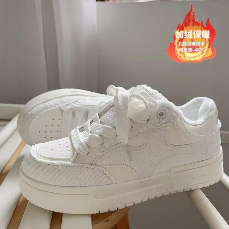 

Foreign trade velvet women s sports shoes 2025 winter new non-slip warm casual board shoes women s cotton shoes 40