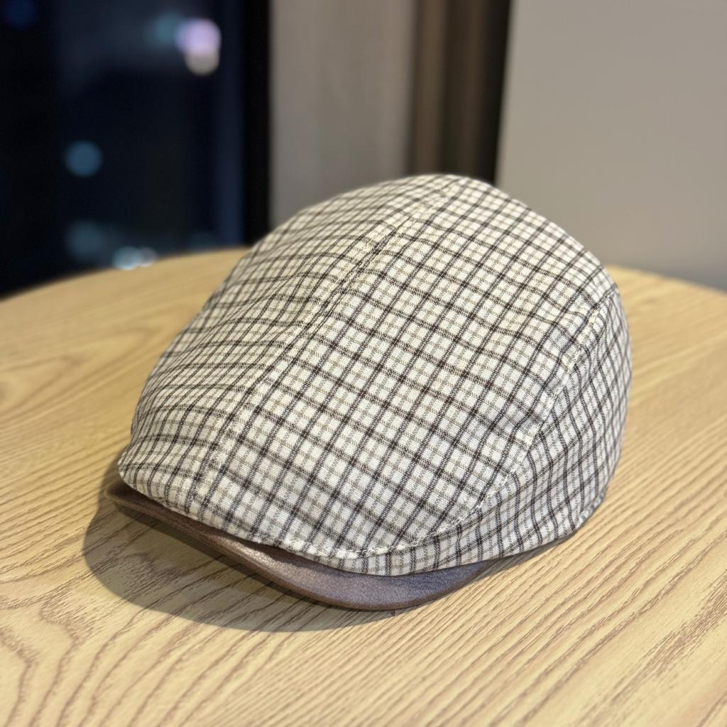 New Vintage Plaid Versatile Beret for Women, New Artistic Breathable Painter's Hat, Worn Backwards To Make the Face Appear Smaller