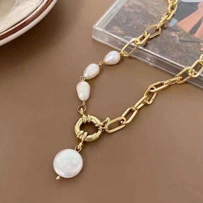 Vintage Baroque Patchwork Sweater Necklace, INS French Light Luxury 11K Gold Inlay Natural Uniquely Shaped Button Pearl Necklace
