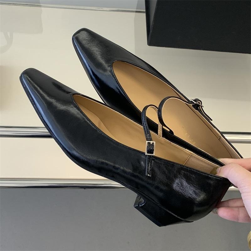 

Eiyken 2026 Spring Vintage Fashion Soft Leather Women Pointed Toe Shallow Buckle Strap Casual Ballet Eelgant Dress Ladies Shoes 35 чёрный