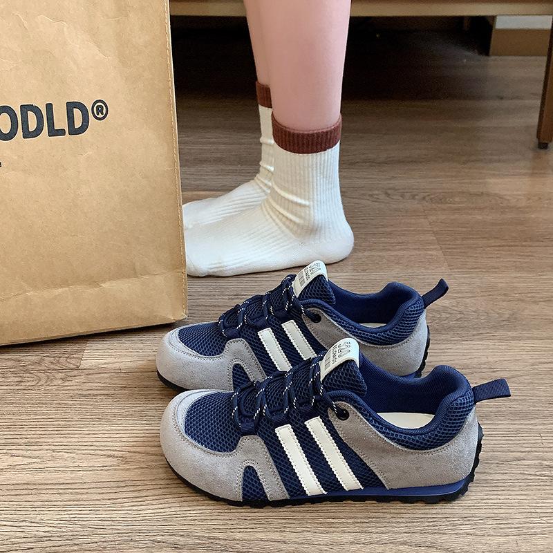 Color matching retro women's new summer mesh lightweight and versatile flat-bottomed sports shoes
