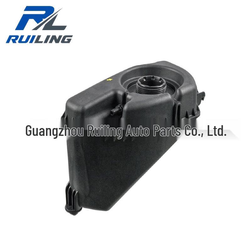 BMW G30/G12/G31 Expansion Tank - Part Numbers: 17138610656, 17139846642, 17139884859