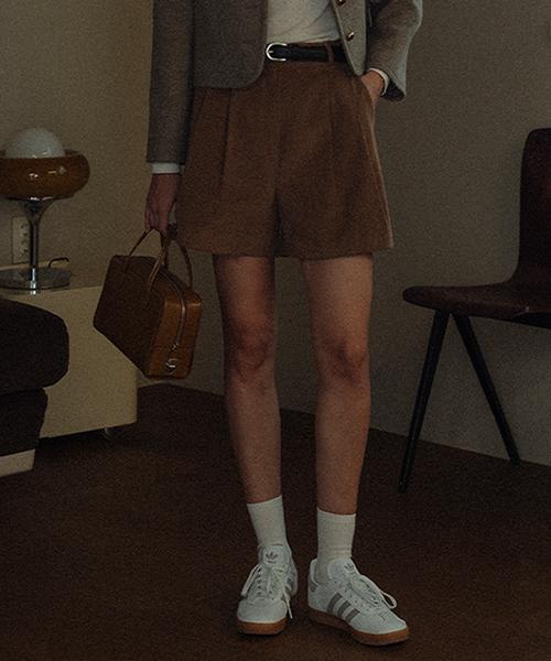 Nounbeleo Two Tuck Corduroy Short Pants_Brown