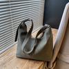 2026 New Fashi Casual Tote Faux Suede Solid Color Large Capacity Commuting Shoulder Bags Retro Waterproof Durable Bags