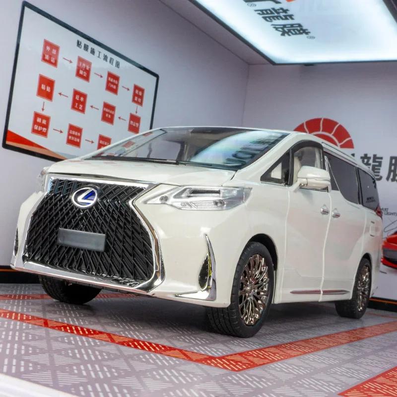 1/18 Lexuss LM300 MPV Alaşım Kaslı Araba Modeli Ses ve Işık Geri Çekmeli Oyuncak Koleksiyonluk Doğum Günü Hediyesi