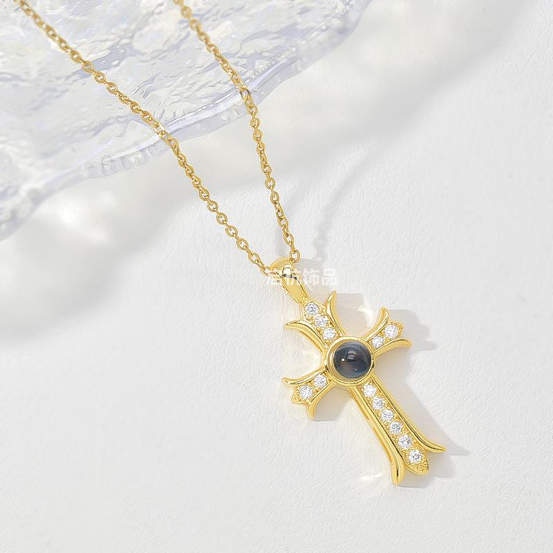 

100 языков Я люблю тебя проекционное ожерелье Женский универсальный циркониевый крест кулон