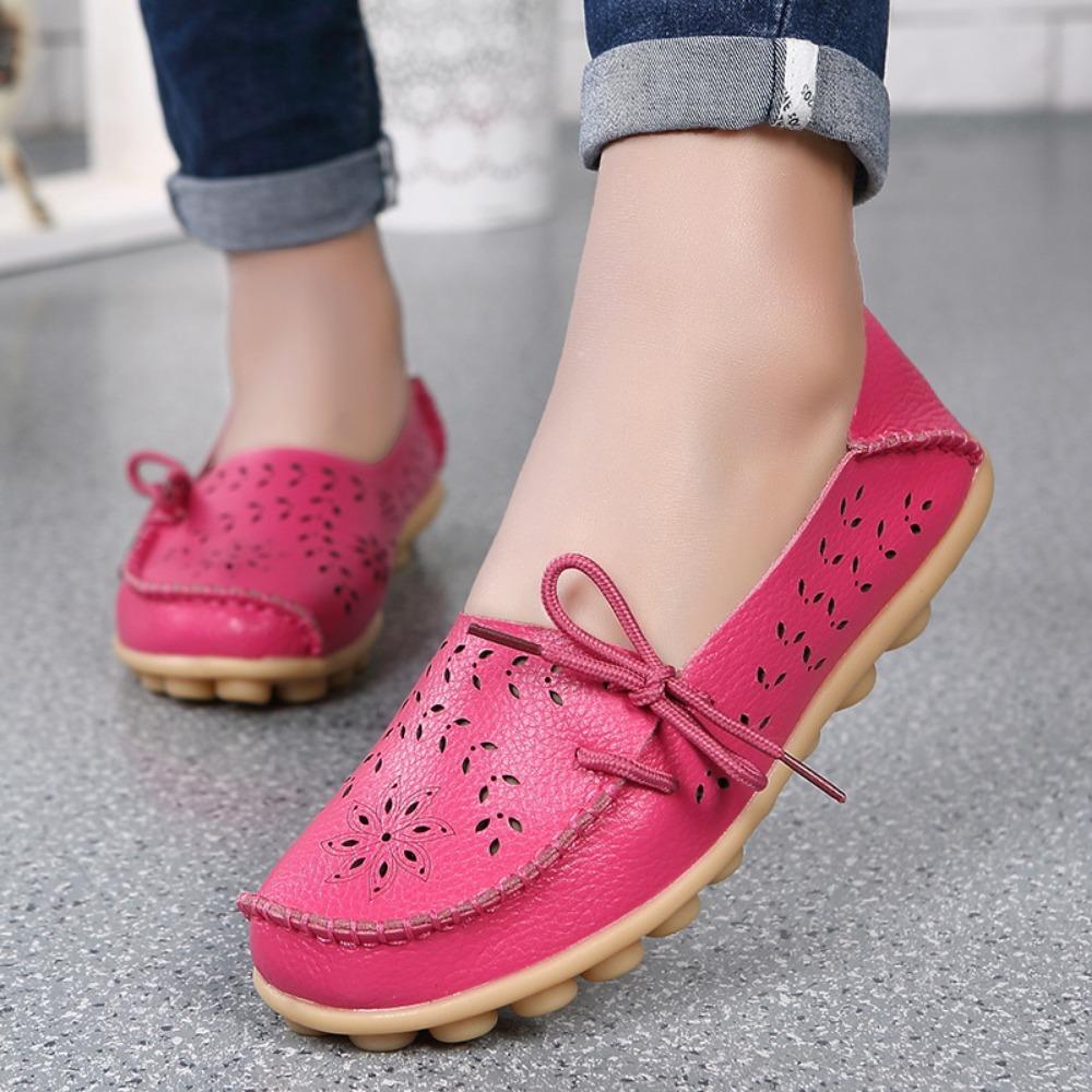 Womens Floral Hollow Leather Shoes Retro Elegant Slip On Flat Shoes Breathable Shallow Shoes Elegant Office Ladies Footwear