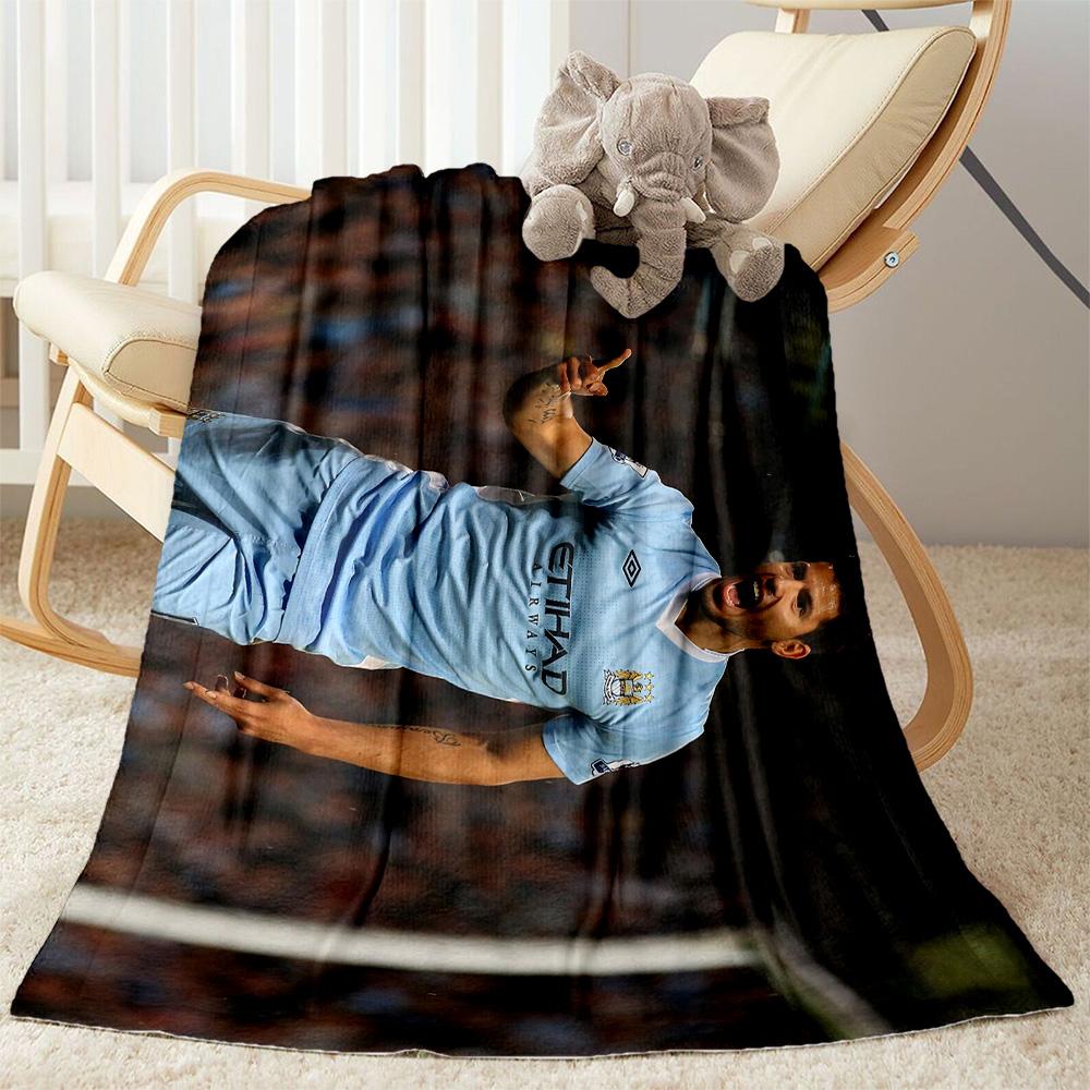 Dynamic Soccer Player Artwork Blanket Durable Comfort Perfect for Bedding Office Chair Livingroom for All Seasons Digital Print