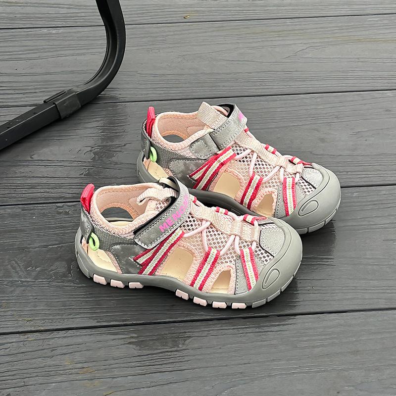 

[Summer Kids Closed Toe Beach Sandals Boys Girls Casual Sports Shoes Fashion Student Trendy Toe Cap Footwear] Size 26 розовый