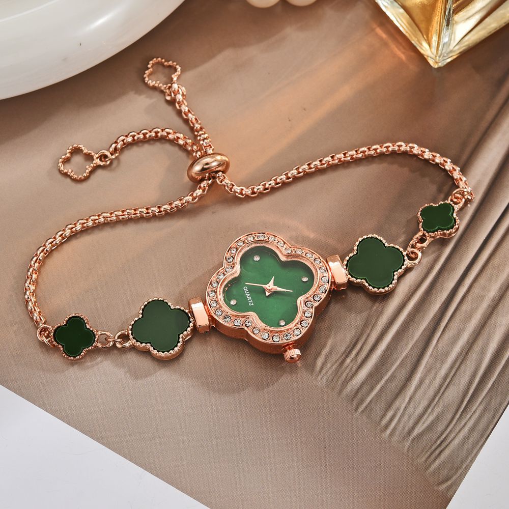 Pulling Four Leaf Clover Bracelet Watch for Women, Green, High Fashion, Exquisite Watch