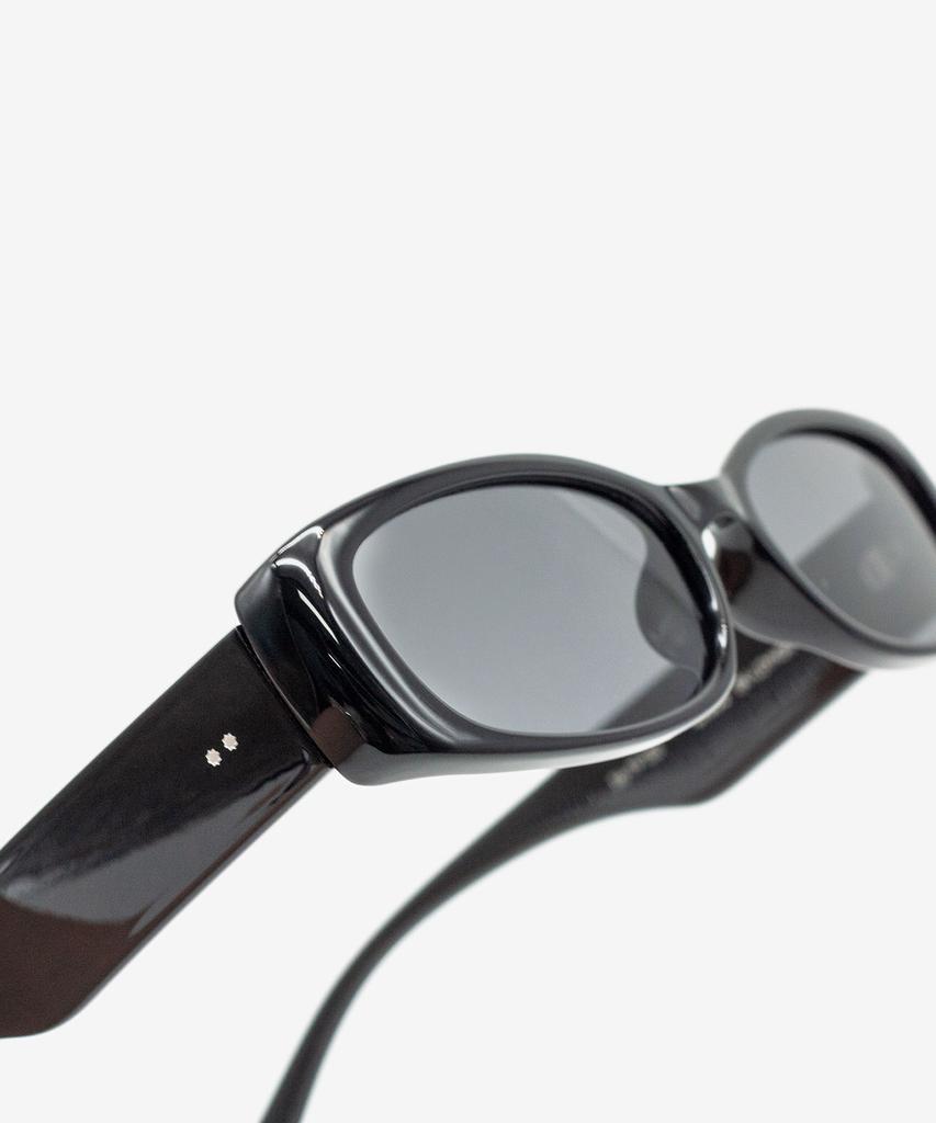 Weeoweeo Chico Black Sunglasses