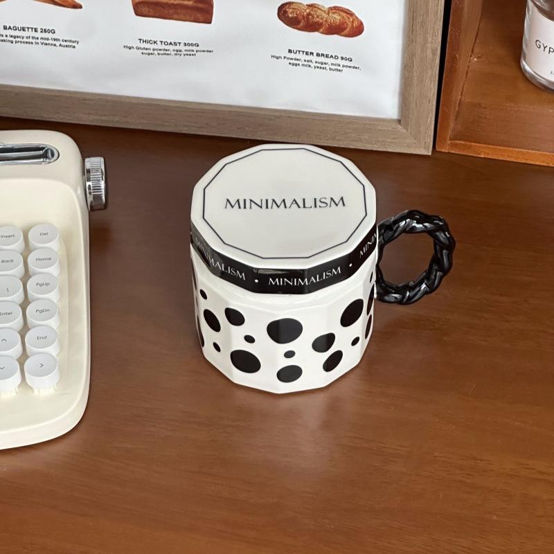 

Retro niche cup design sense ceramic mug with lid gift box for boys and girls birthday gifts 401-500ml