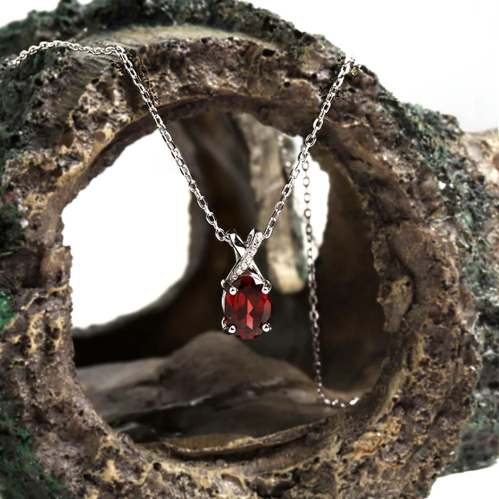 Elegant and Noble S925 Silver Pendant Necklace Natural Garnet Gemstone Fine Jewelry for Women's Anniversary and Engagement Gifts