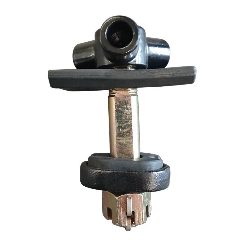 Dongfeng Mengshi EQ2050 Spare Tire Locking Device