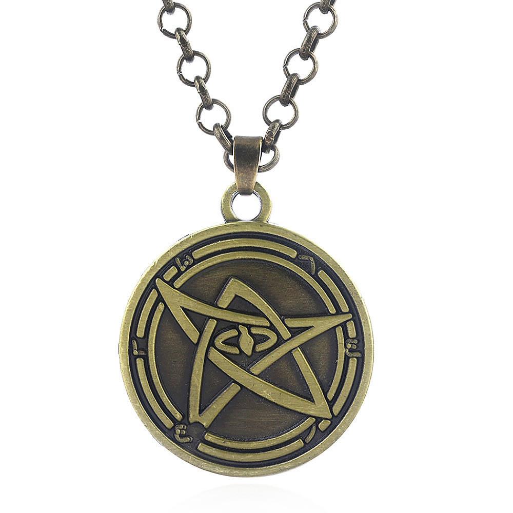 Cthulhu Mythos Keyring With Zinc Alloy Charm For Horror Enthusiasts And Gift Giving Necklace