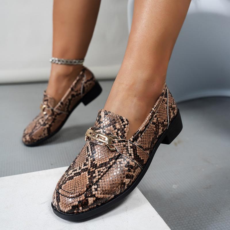 

Мода 2025 Весна Новые Леопардовый принт Женские Лоферы Мода Жемчужный декор Толстый каблук Женская обувь Искусственная кожа Большой размер Офисная обувь 42 коричневый