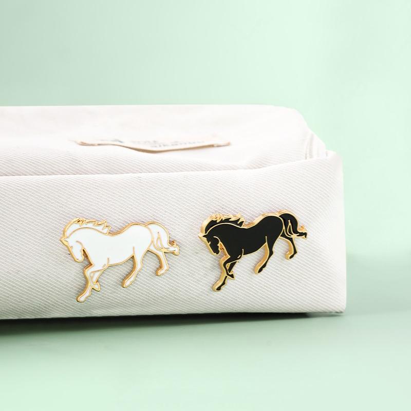 Fashion Horse Brooches For Women Unisex Enamel Animal Year Of The Horse Brooch Pins Party Gifts Jewelry Decoration Accessories