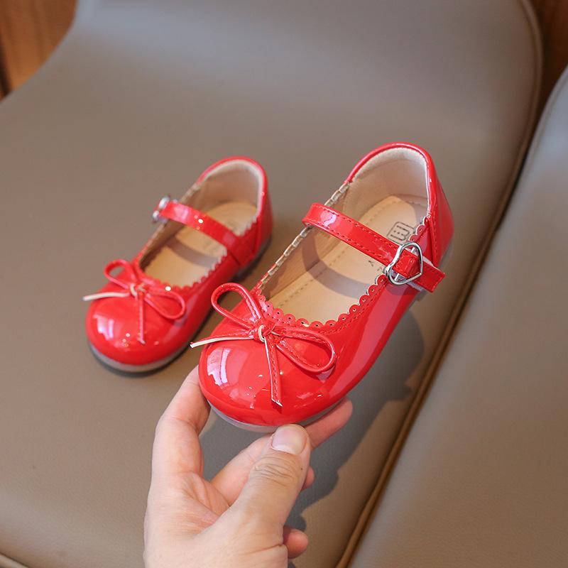Fashion children's leather shoes for spring new girl shoe with soft soles anti slip kids shoe candy colored girls' leather shoes