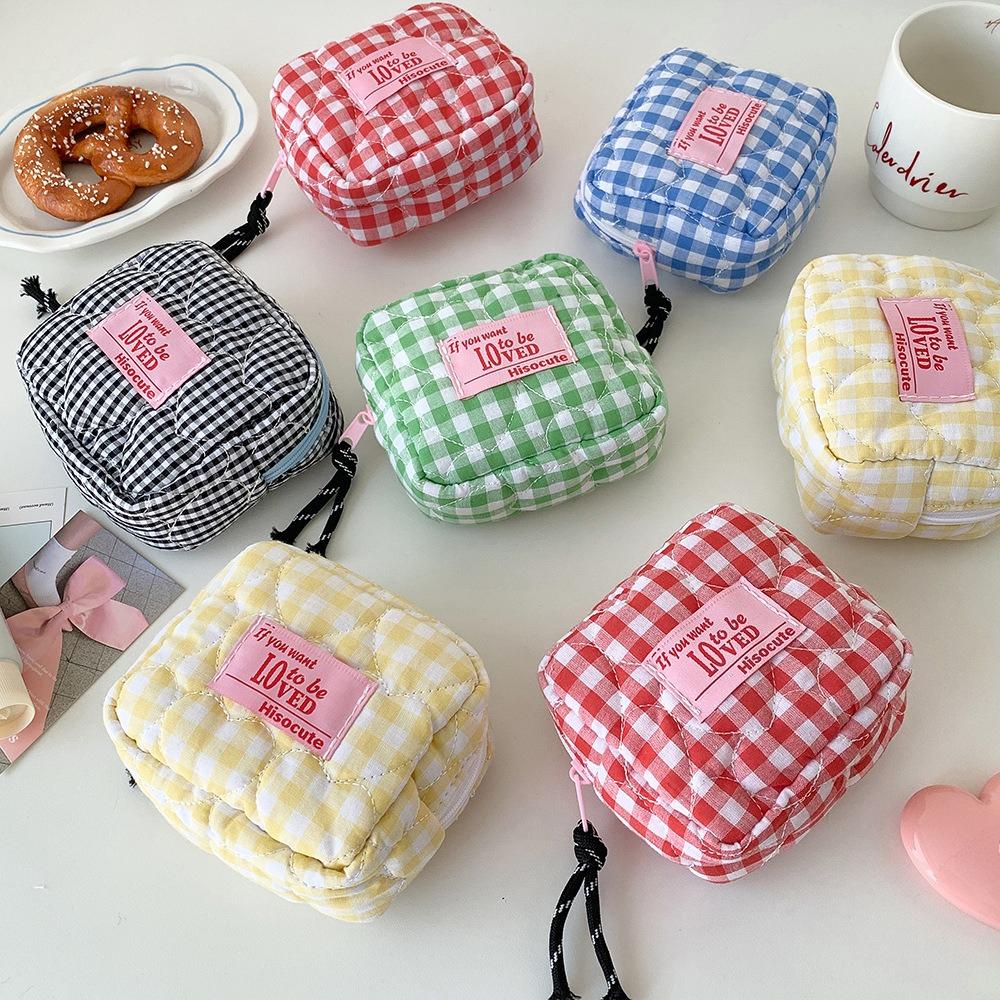 Kawaii Plaid Makeup Storage Lipstick Holder Bag Women's Cute Sanitary Napkin Holder Case Mini Key Earphones Case Organizer Bag