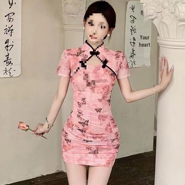 Elegant Hollow-Out Qipao Dress with Frog Buttons & Stand Collar - Waist-Cinching, Hip-Hugging Short Skirt