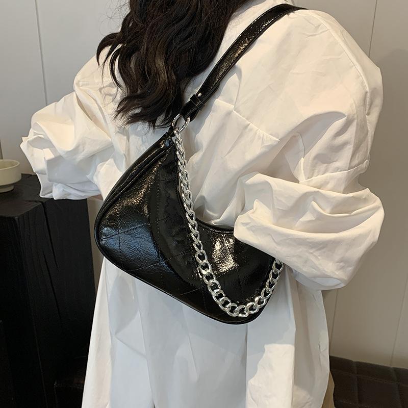 Rhombus Bag Women's 2025 New Popular Fashion Niche Shoulder Underarm Bag High-end Texture Messenger Commuter Bag