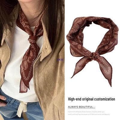 Accessori – Sciarpe e foulard